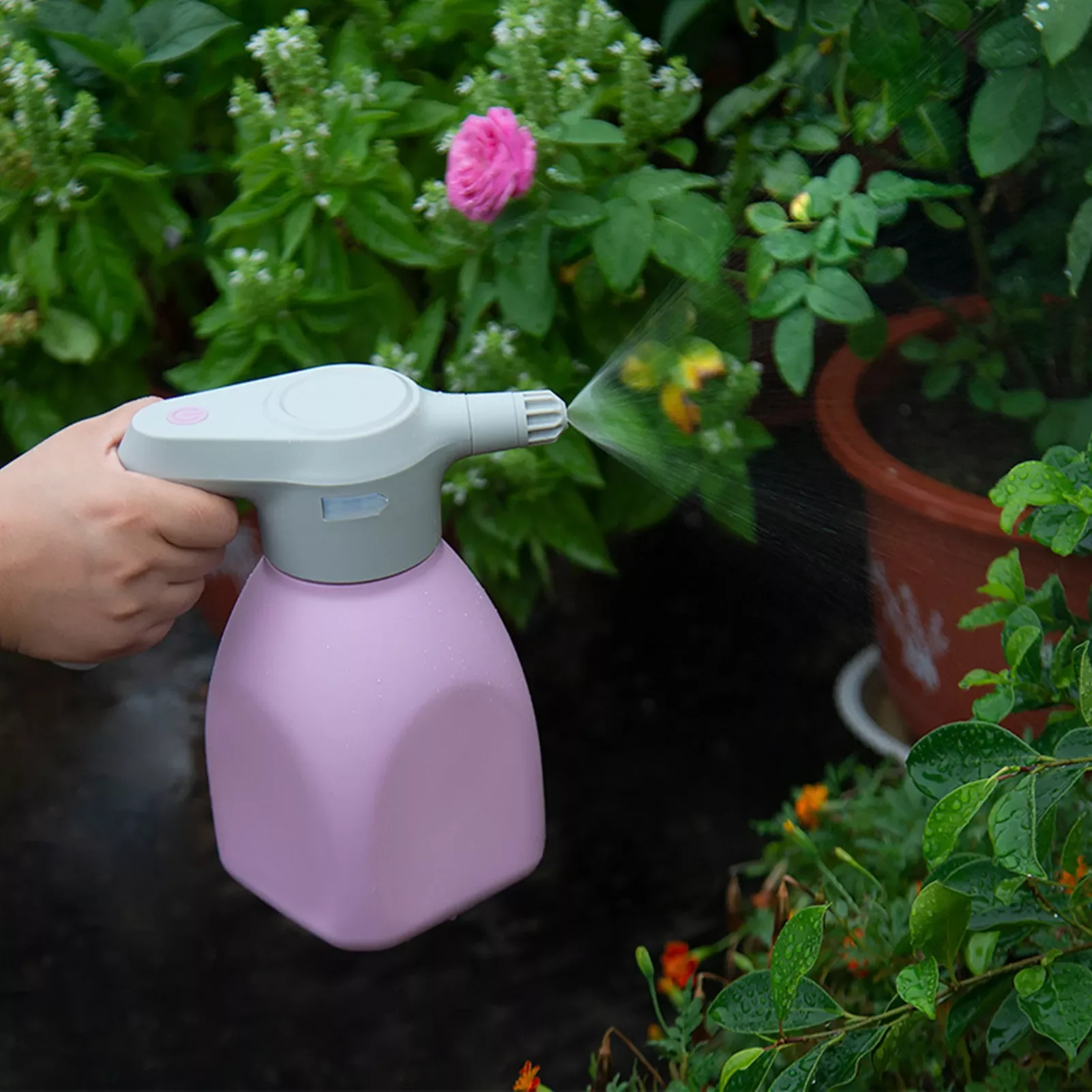 

NEW2022 1.5L Electric Garden Sprayer Electric Plant Mister Spray Bottle for House Handheld Watering Can Spritzer with Adjustable