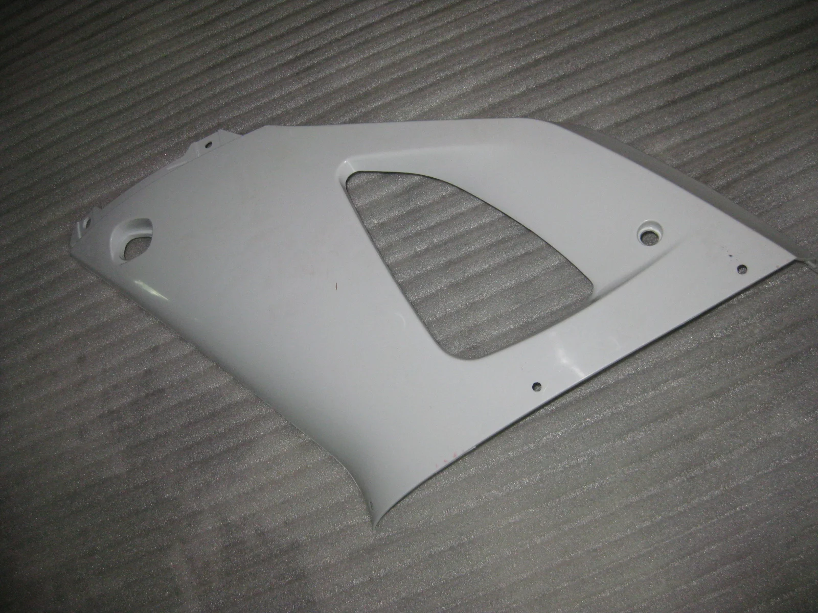 

Неокрашенный обтекатель с боковой крышкой Panlel подходит для YAMAHA YZF1000 R1 1998 1999 2000 2001