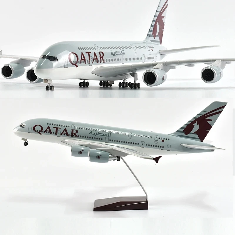 Коллекционная модель самолета Qatar A380