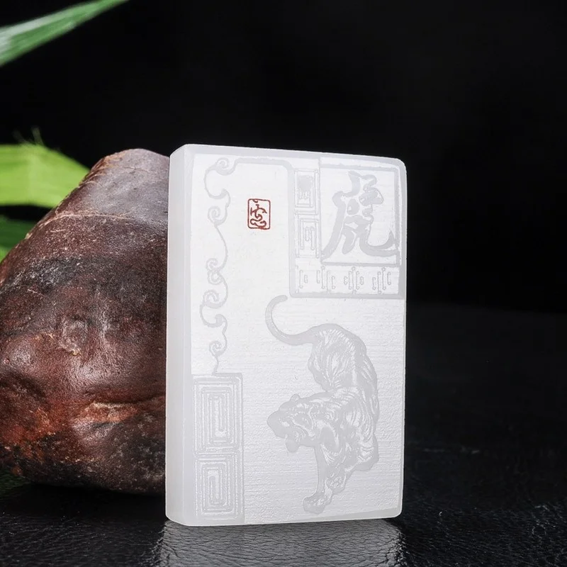 

Chinese Natural White Jade Hand-carved Zodiac Tiger Pendant Ten Fine Jewelry Men and Women Zodiac Necklace Popular Gifts