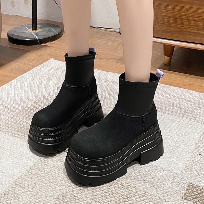 Женские кожаные ботильоны зимние теплые ботинки на меху короткие в британском