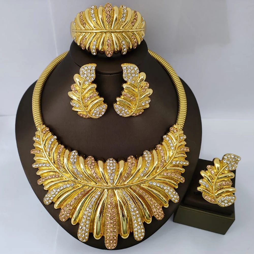

Fashion Women Jewelry Set for Ladies Shine Stone Design Pendant Necklace and Earrings with Bracelet Ring 4Pcs Set for Weddings