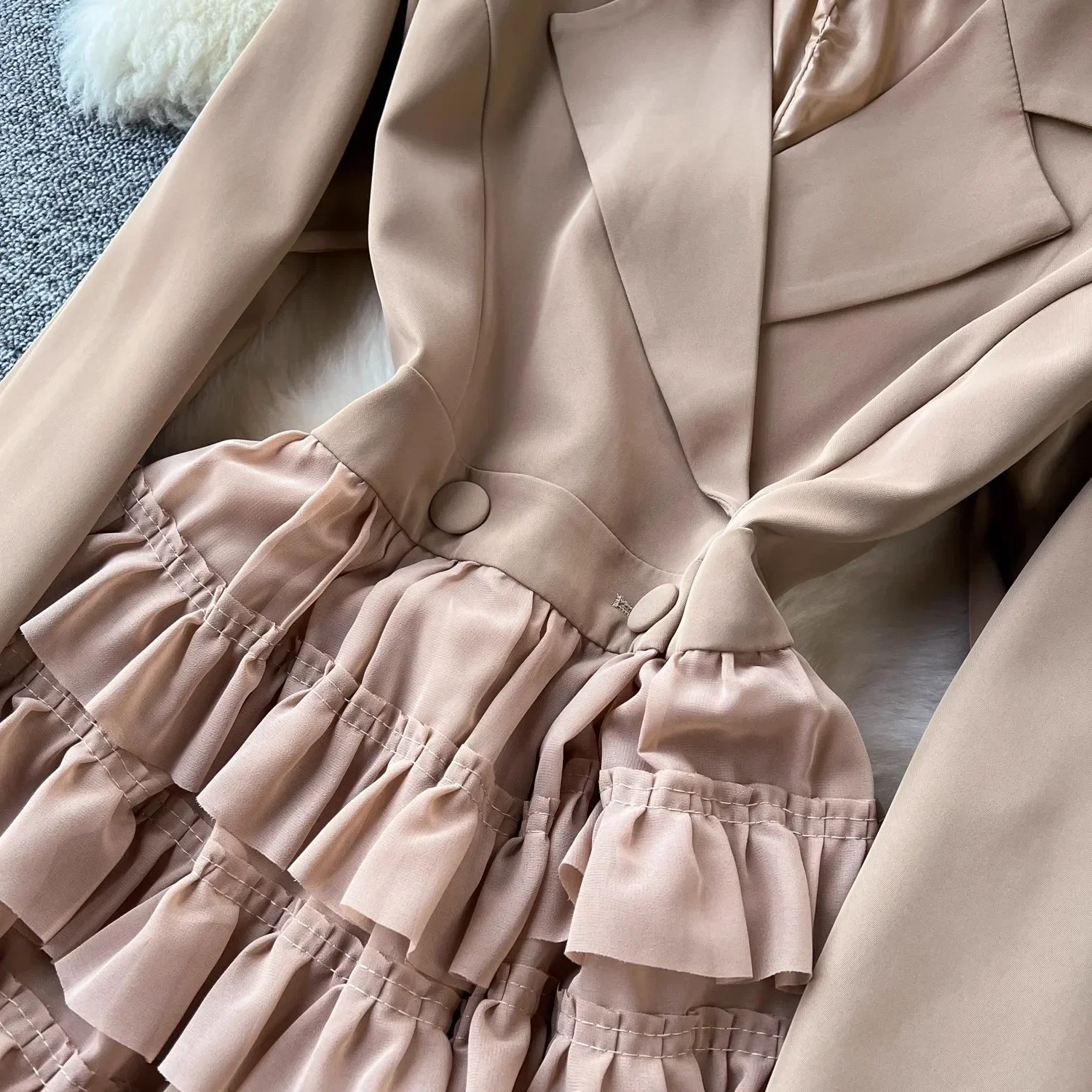 Женское длинное платье с отложным воротником длинным рукавом