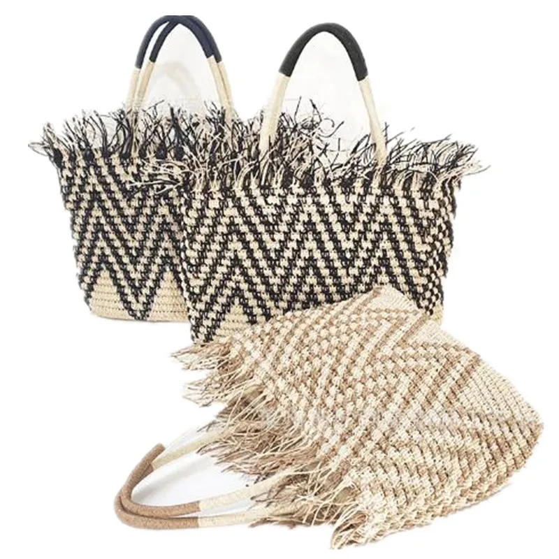 2022 new bag women's tassel geometric pattern crochet hand-held shoulder beach woven straw |