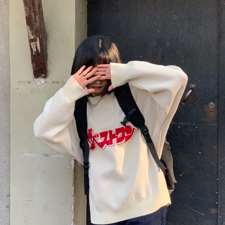 Рисунок 3 - Женский трикотажный свитер в стиле Харадзюку