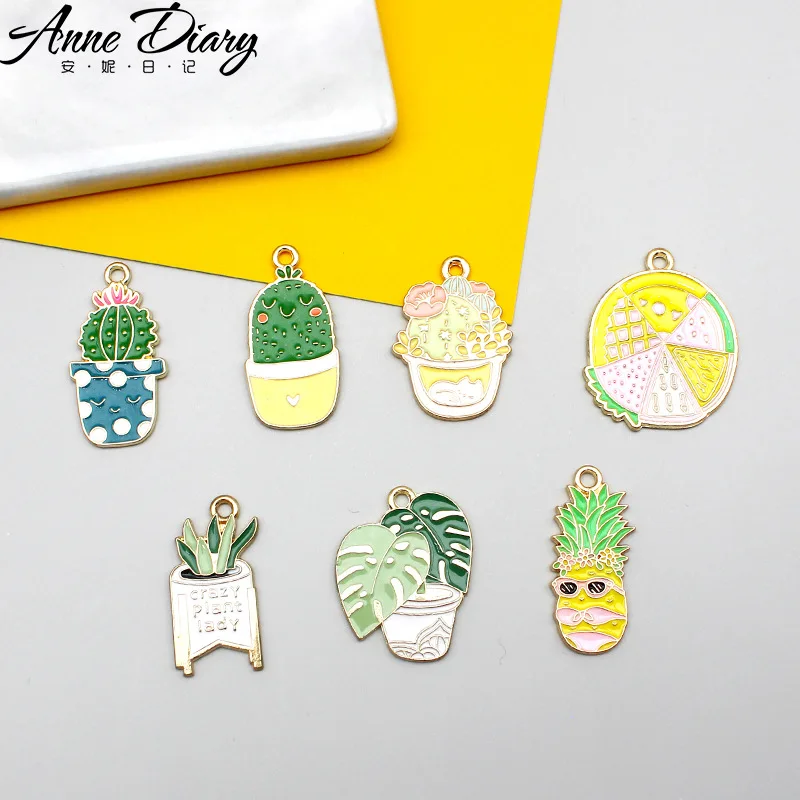 

2PCS Cartoon Alloy Earring Keychain Necklace Pendant for Jewelry Making Bracelet Charms DIY Crafting Jewelry Accessories