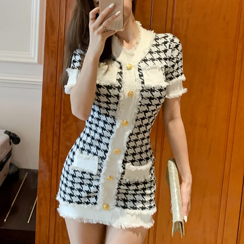 

Korean Elegant Runway Designer Houndstooth Knitted Dress Women Vintage Short Sleeve Single Breasted Tassels Sweater Dress Robe