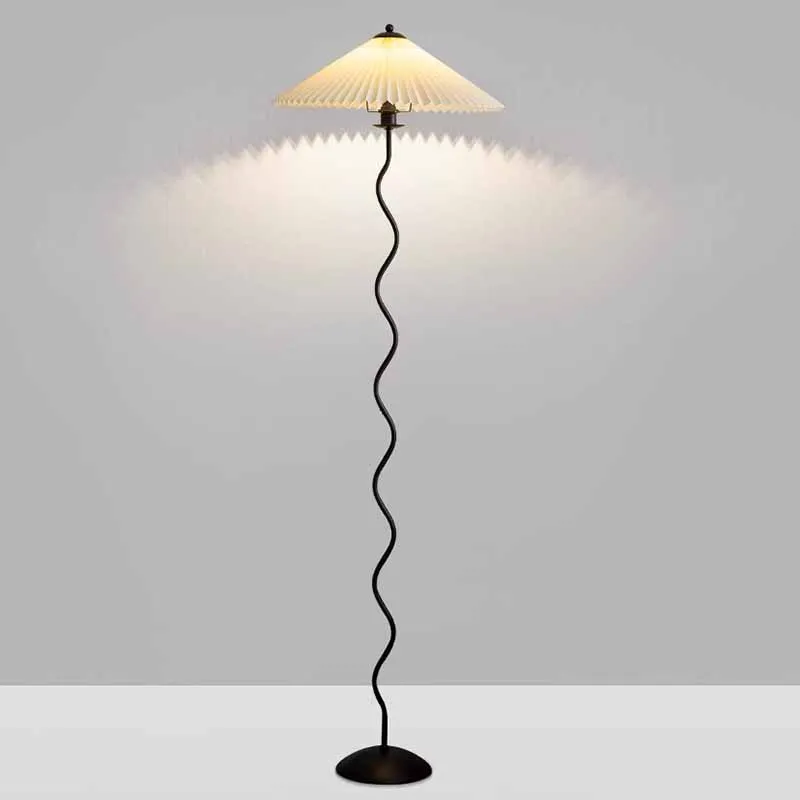 

Vintage Warm Lighting Standing Lamp Elegant Black Designer Cute Bedroom Floor Lamp Japanese Minimalistic Deco Chambre Home Decor