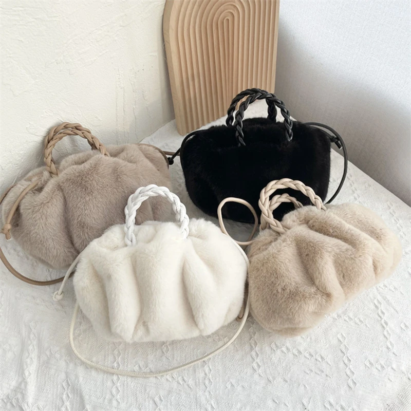 

Women's Shopper Bag Plush Tote Shoulder Bags For Women Fluffy Female Handbag Fur Ladies Hand Shoppers Bag Black Sac A Main