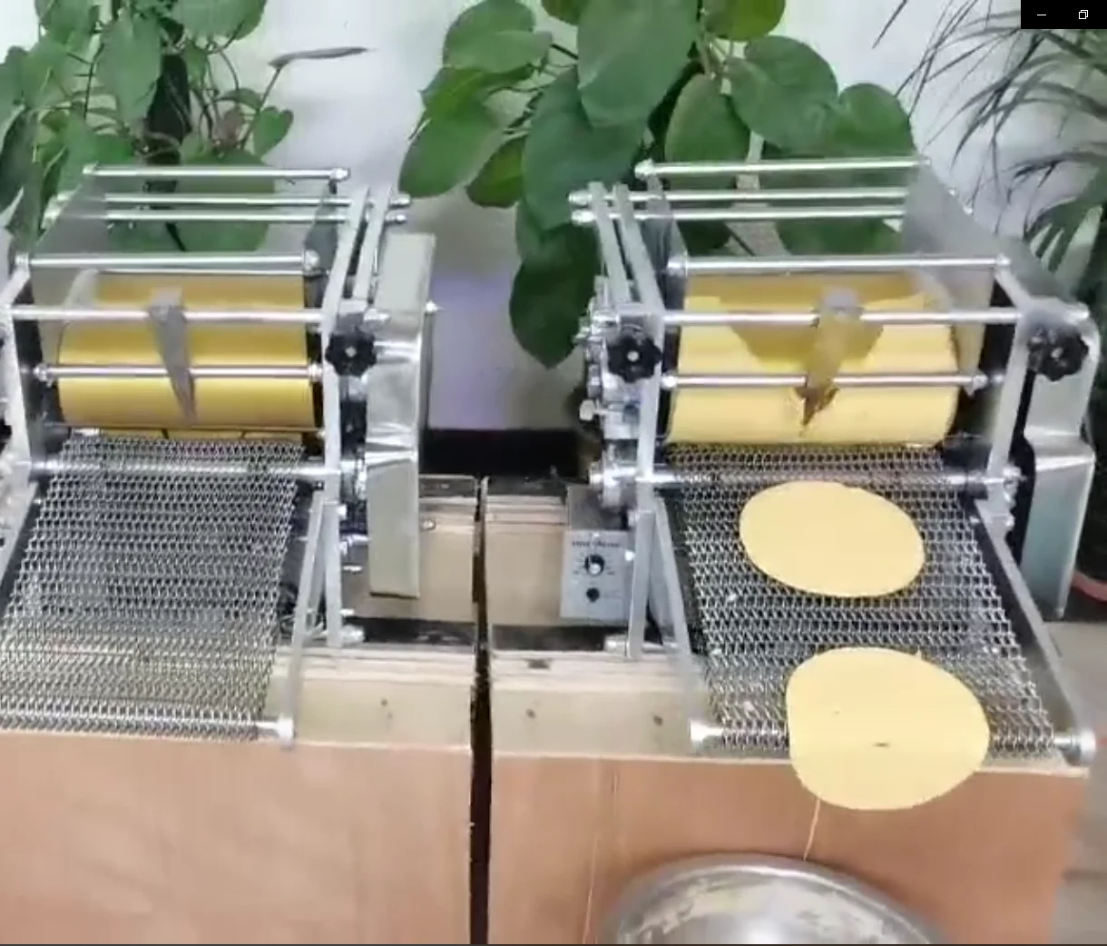 Volautomatische Industriële Meel Maïs Mexicaanse Tortilla Machine Taco Roti Maker Druk Brood Graan Product Maken Machin