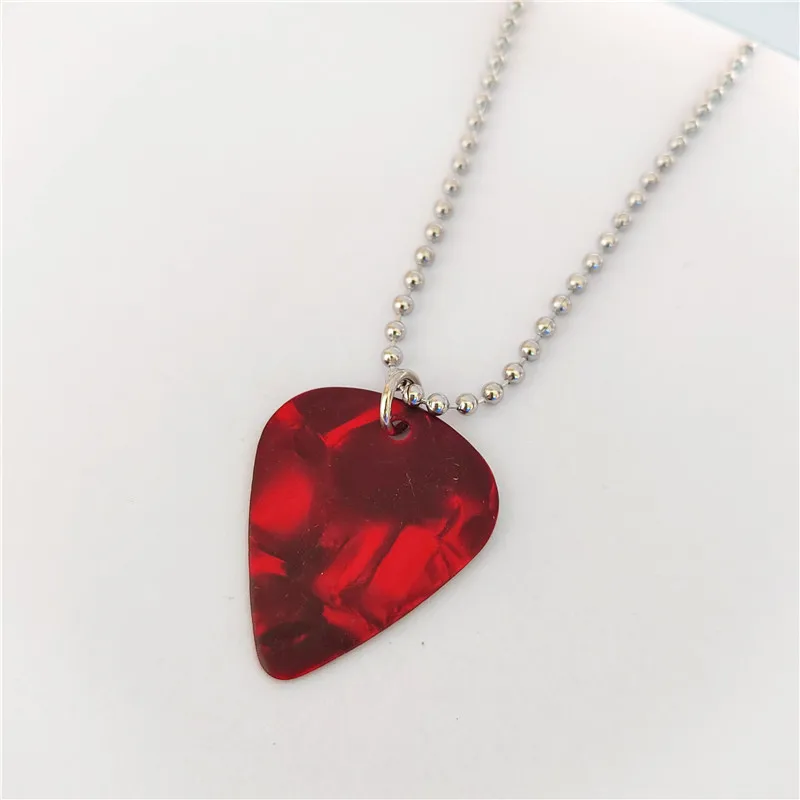 

2022 ожерелье с кулоном в виде гитары Эдди мунсон в стиле панк, ожерелье с кулоном в виде гитары «очень странные дела» для женщин и мужчин, Черн...