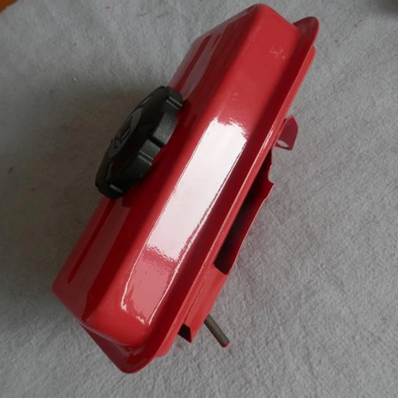 Сборка топливного бака 152F с колпачковым фильтром и соединением 1 2 л для