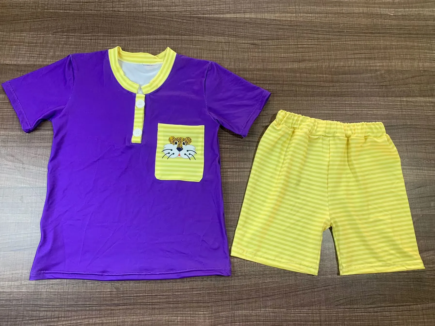 Cute Tiger Print Purple Short-sleeved T-shirt Yellow Shorts 2-piece Set Wholesale Summer Boutique Infant Boy Suit Team Uniform