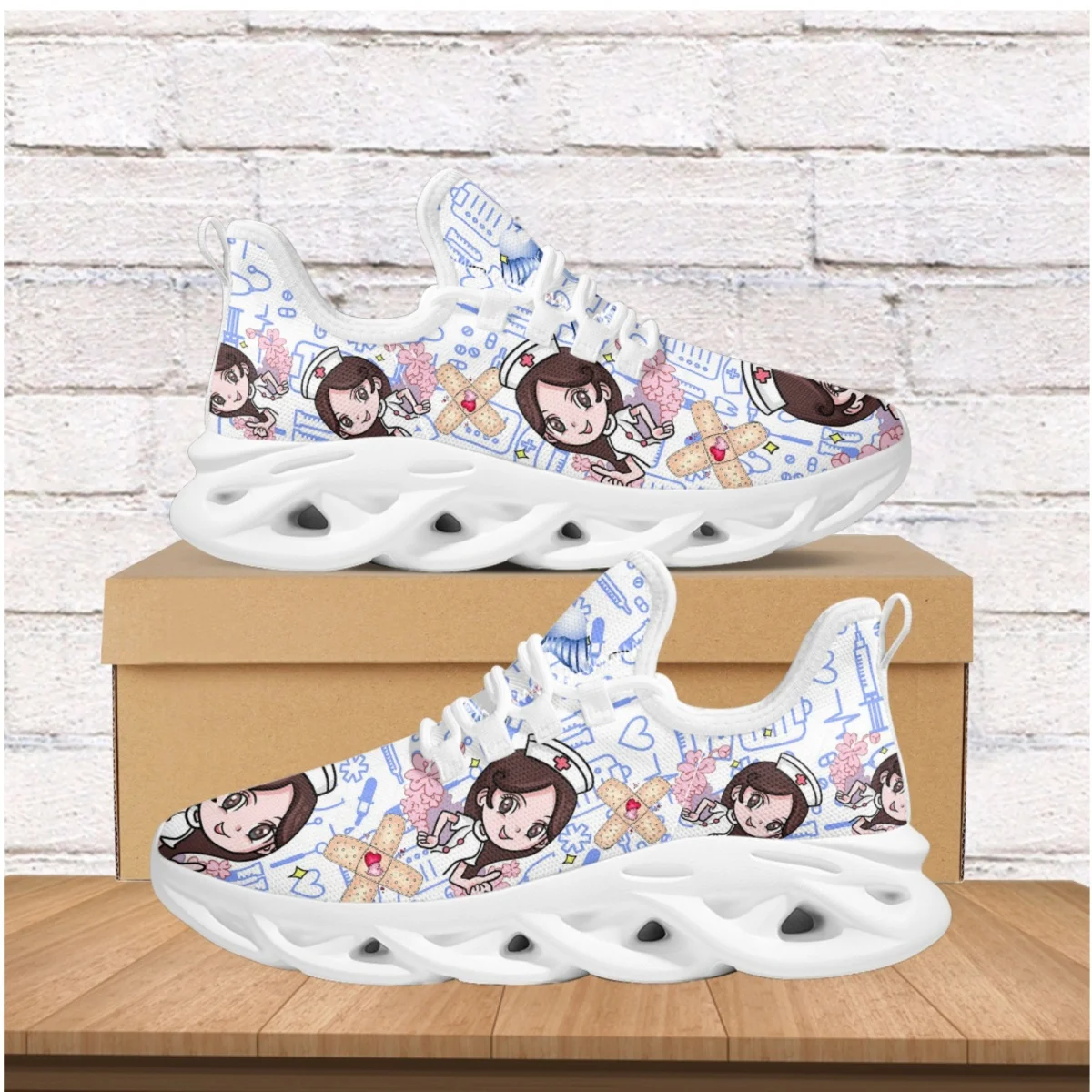Кроссовки на платформе для медсестер и врачей Мультяшные шнуровке Повседневная