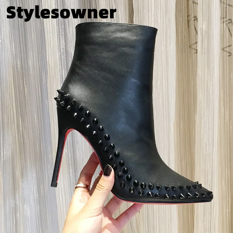 Купи Luxury Brand High-quality Genuine Leather Sexy Thin Women Ankle Boots Rivet Fashion Comfort Pointed Side Zipper High Heel Shoes за 4,176 рублей в магазине AliExpress