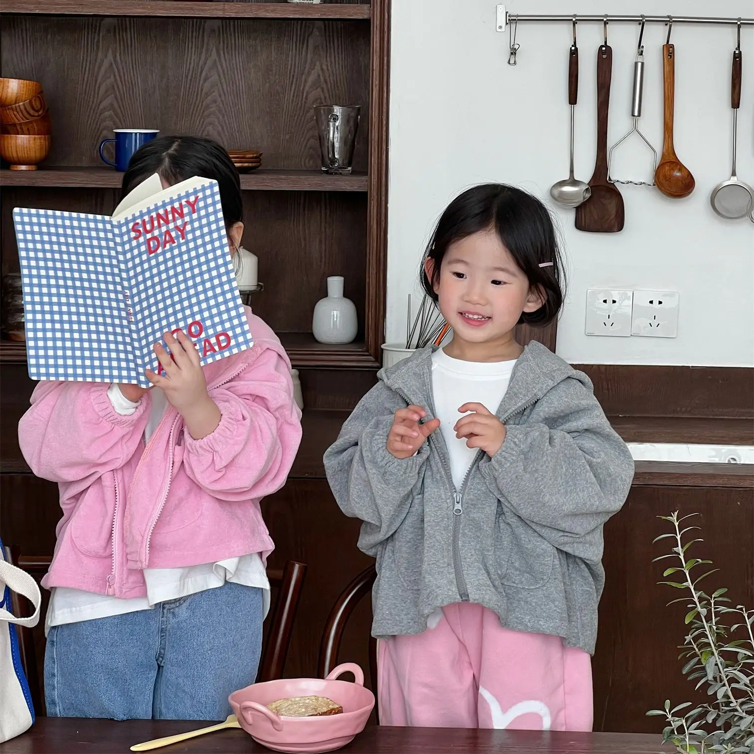 

New Coat Casual Girls Boys Coat Style Clothes Kids And Kids Cardigan Children Spring 2023 Hooded Simple Korean Clothing Zipper