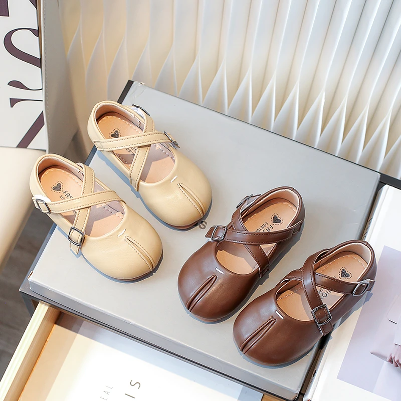 Мокасины из ПУ кожи для девочек повседневные модные туфли на платформе простые