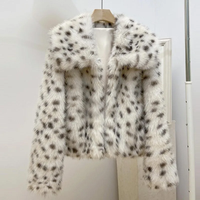 

Меховое пальто с леопардовым принтом, новинка 2023, зимняя одежда для женщин, пушистая куртка, элегантное женское короткое пальто с длинным рукавом и отложным воротником, пушистый топ