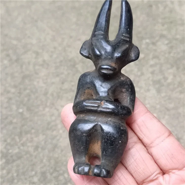 

Статуэтка Бога Солнца из камня Hongshan Jade Culture