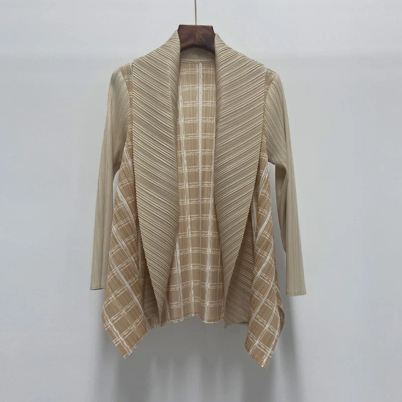 

Женский кардиган в шотландскую клетку, в стиле парфюма