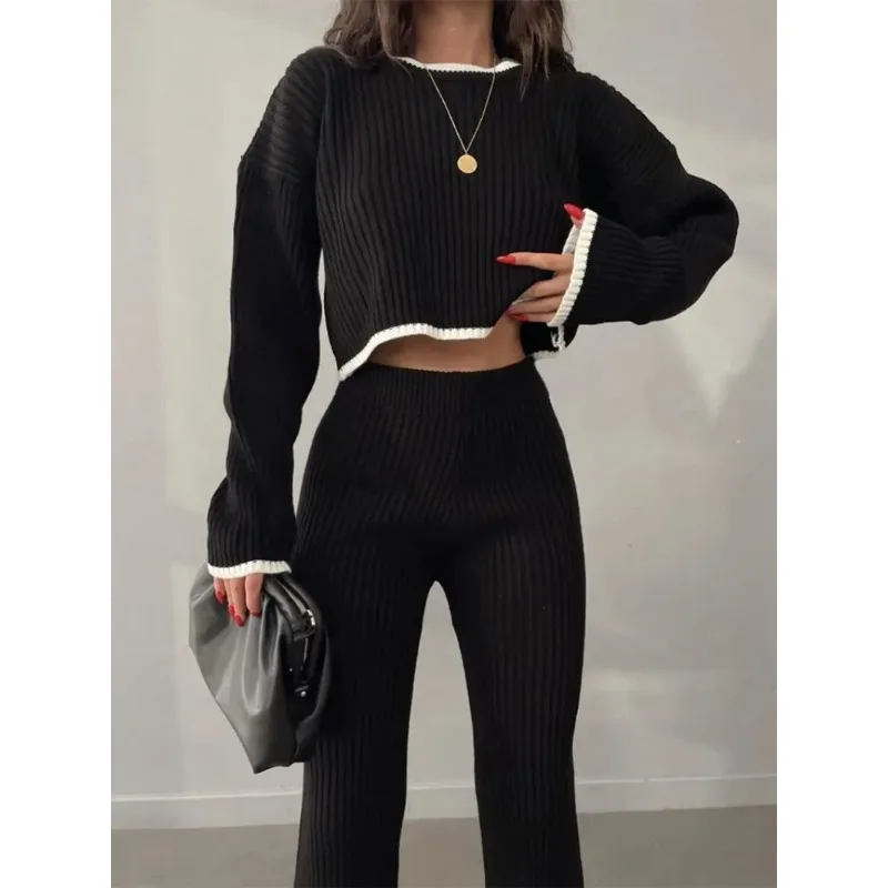 Женский трикотажный комплект из Свитера и брюк-клеш с длинным рукавом