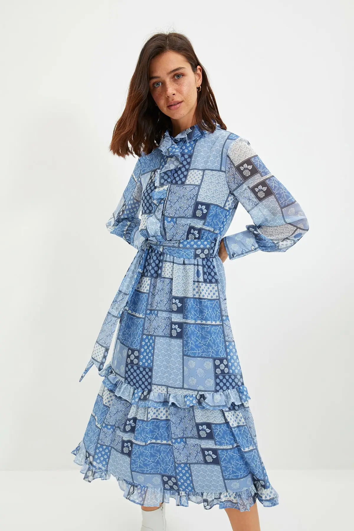 

Trendyol Very Renklii Belted Ruffles Print Dress TWOAW22EL0264