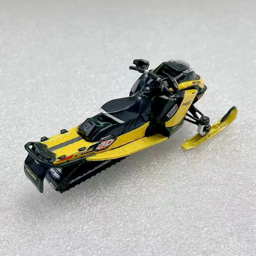 Фото Модель SKI-DOO 1:32 MXZ XRS 60012 DIECAST MASTERS WELLOW для коллекции №3
