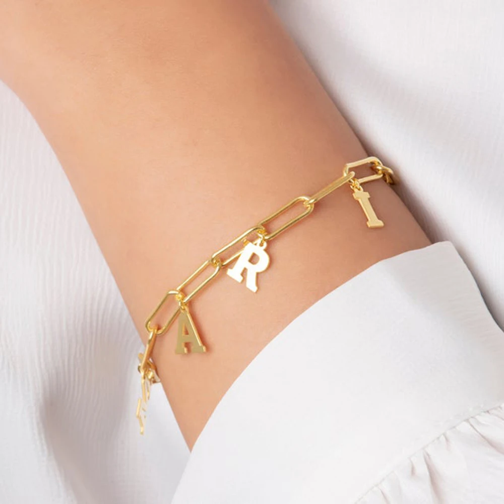Personalized Name Letter Charms Bracelets for Women Fashion Custom Stainless Steel Jewelry Gifts Couple Bracelet Femme Pulseiras