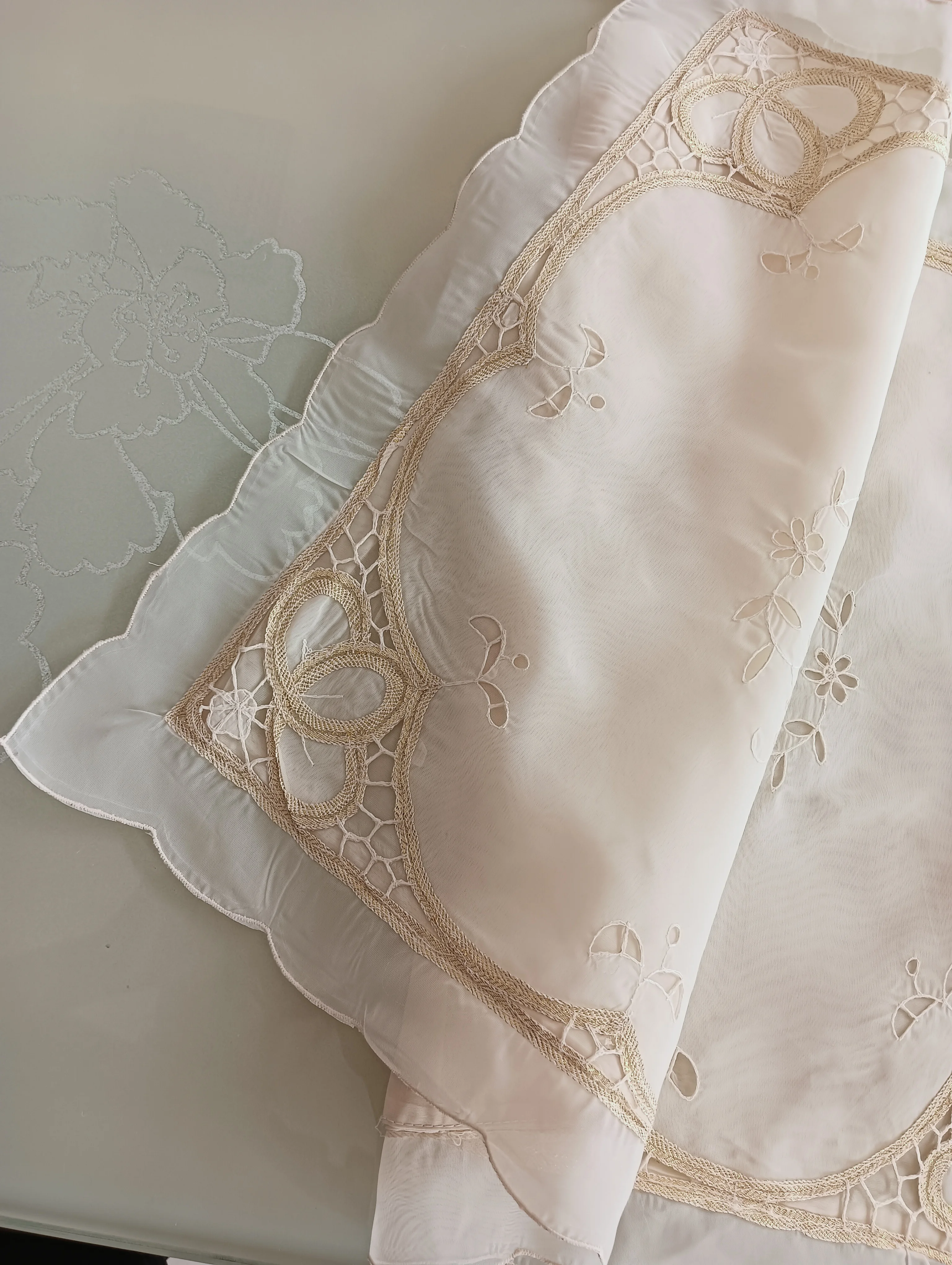 4 шт.BOHAO 2024 наволочки с вышивкой крестом и золотыми вышитыми цветами элегантные