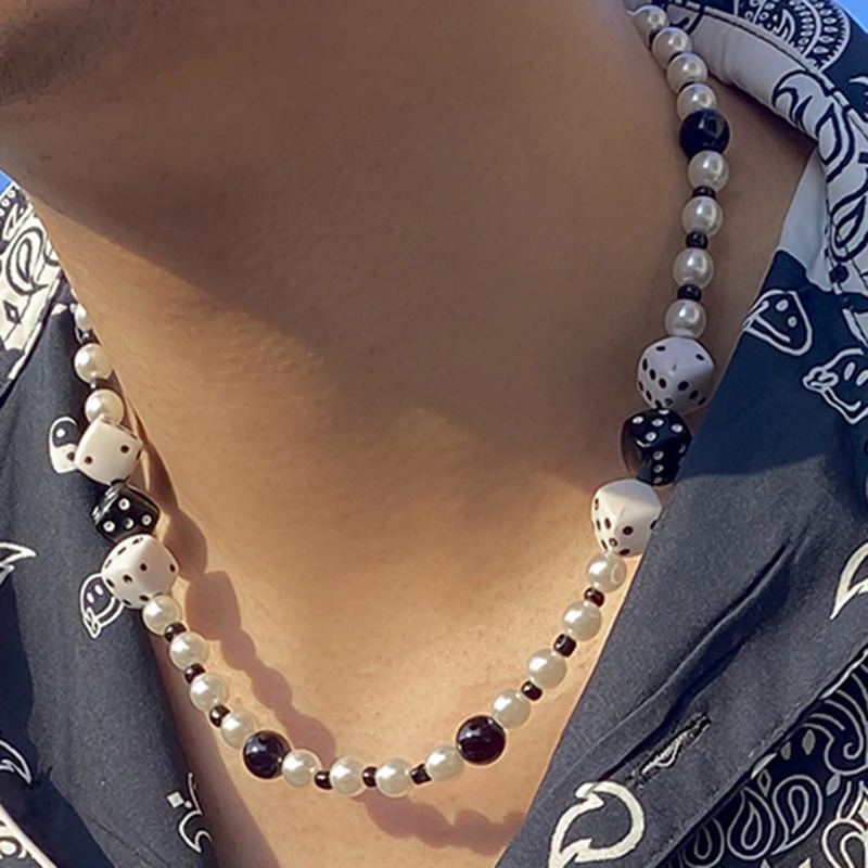 

Neo-Gothic Fashion Geometric Dice Short Clavicle Chain Choker Necklace For Men Simulated Pearls Beaded Collier Vintage Jewelry