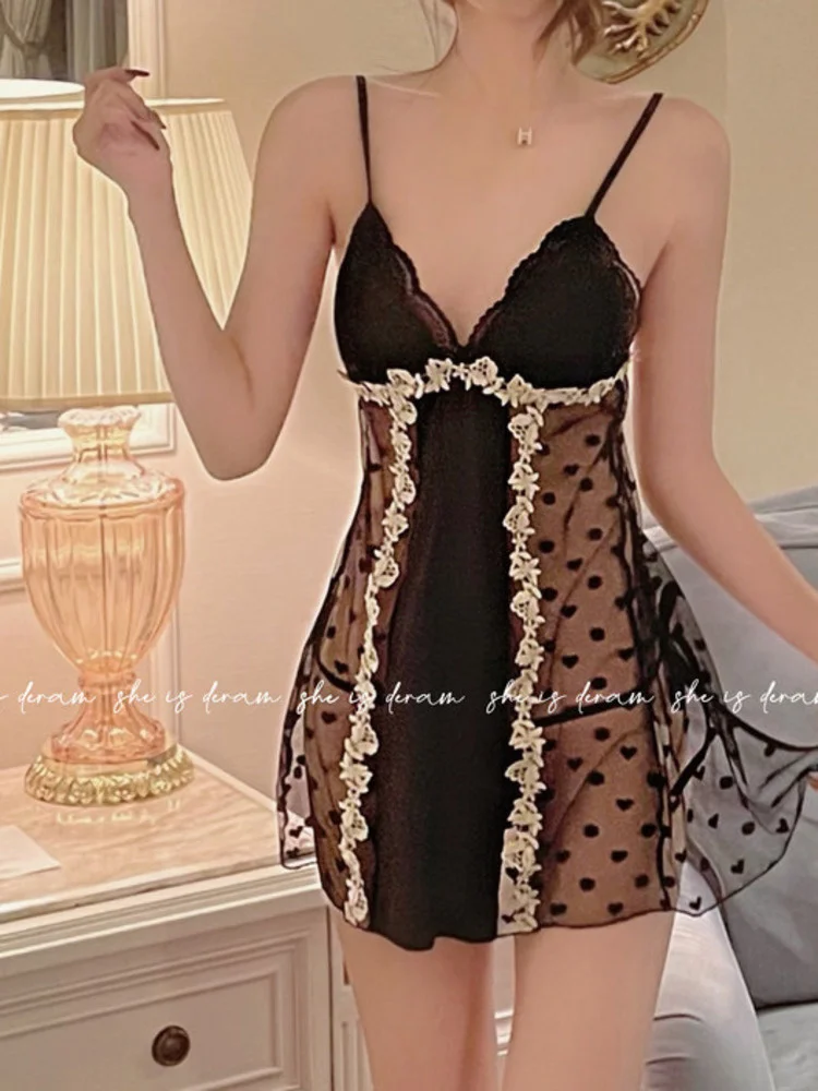 

Кружевное платье-комбинация в горошек, с V-образным вырезом и вышивкой