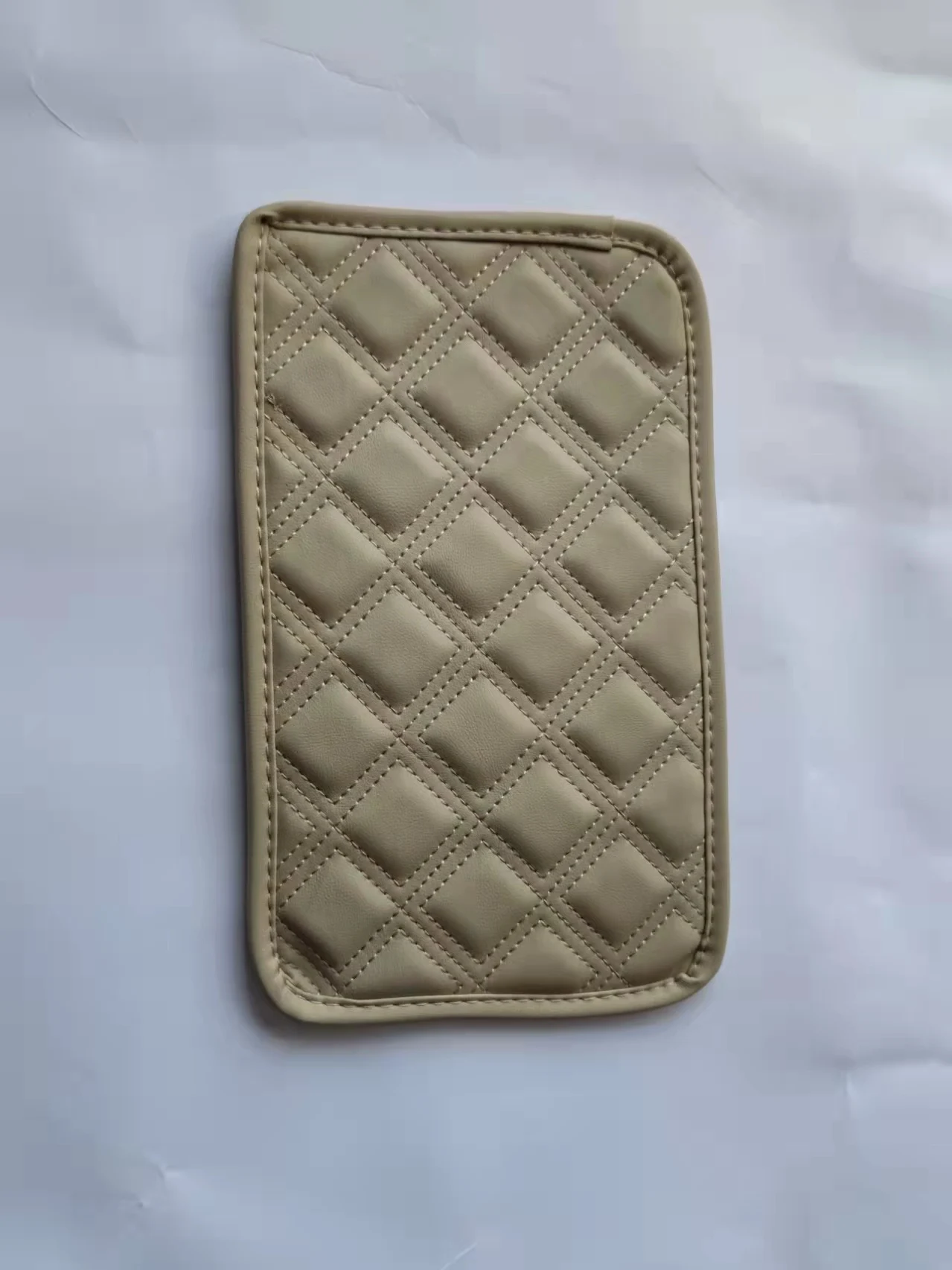 

Center Console Armrest Cover for Car Fashion Armrest Cushion Cover Pad Auto Car Interior Accessories Universal Fit for Sedan, T