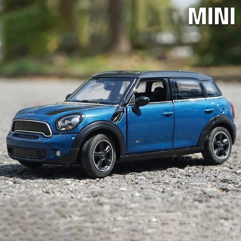 

Модель игрушечного автомобиля из сплава, 1:24