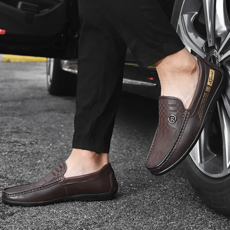 New Men's Golf Shoes Outdoor Leisure Walking Shoes Men's Golf Exercise Non-Slip Golf Sneakers Men's Grass Comfort Golf Shoes