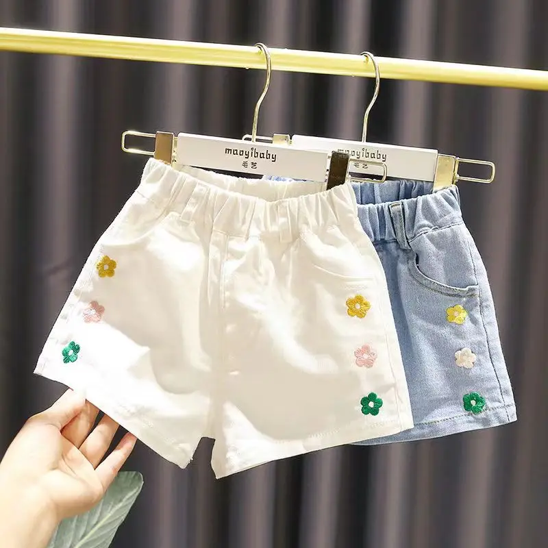 

Girls Denim Shorts 2023 Summer Outerwear New Embroidered Flowers Children Jeans Little Girl Baby Casual Shorts Summer Girls