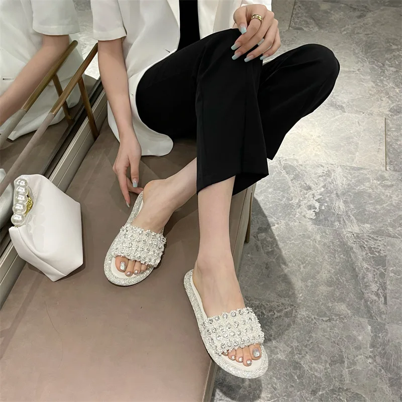 

Korean Version Of Rhinestone Flat Slippers Women's Summer Outer Wear Fashion Thick Bottom Sandals And Slippers Open Toe Drag