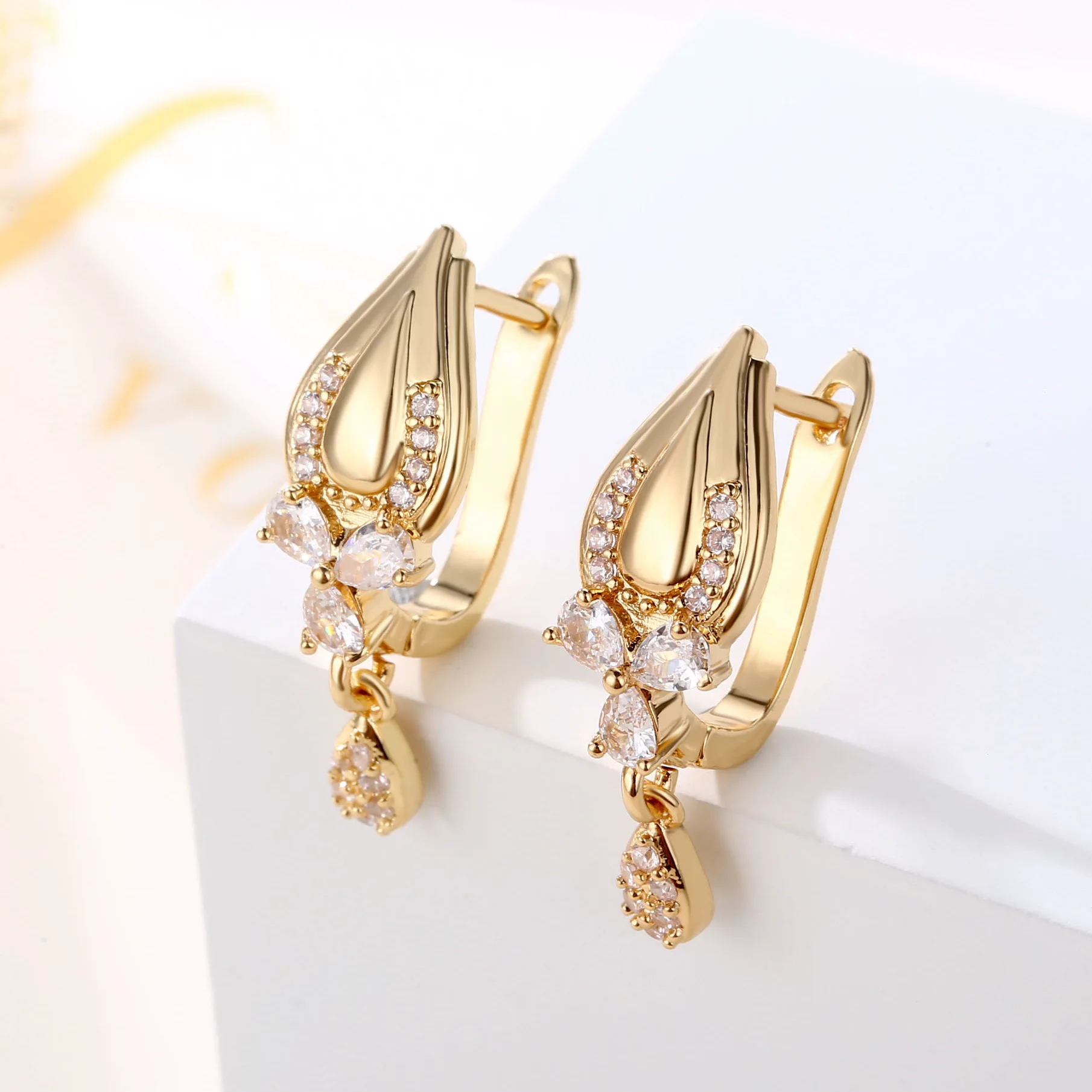 

Grier New Arrival Summer Tulip Female Carbic Zircon Long Earrings Color Jewelry Wedding Active Dangle Style Gifts For Women