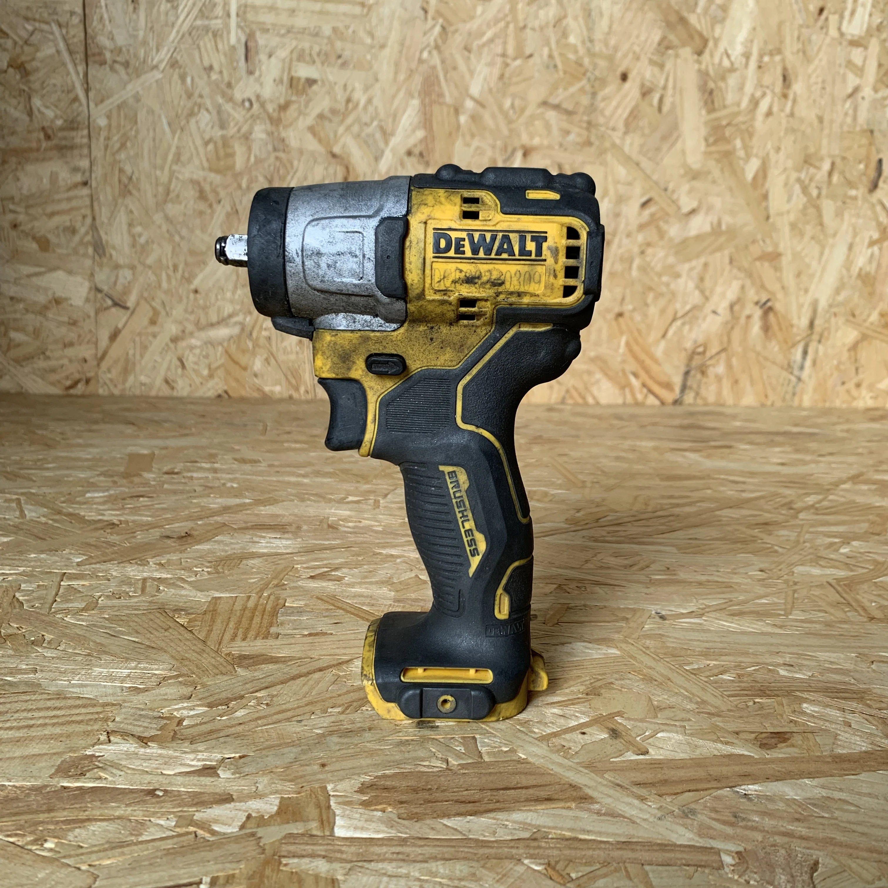 

DEWALT DCF902 Бесщёточный ударный гайковерт