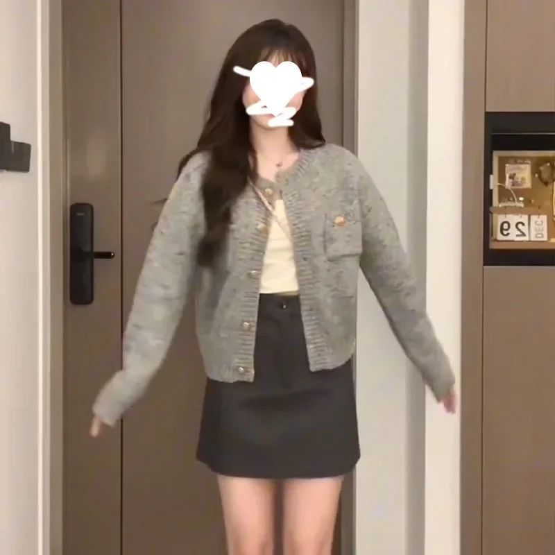 Новинка 2024 стильный корейский серый свитер укороченный Женский вязаный кардиган