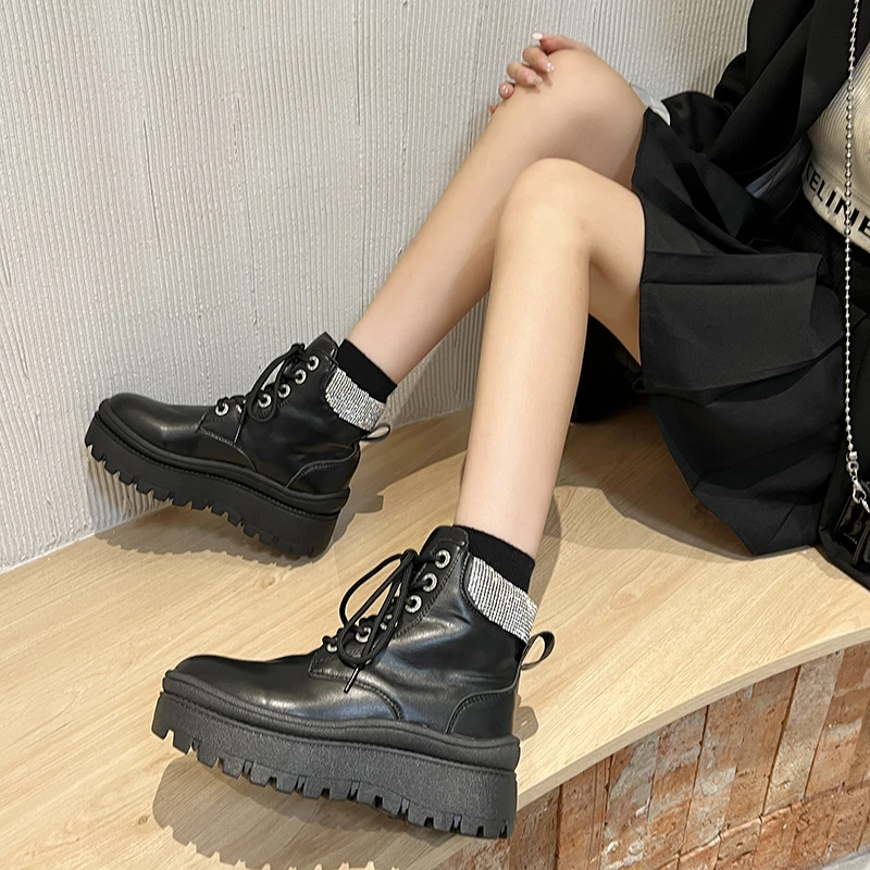 

Women Ankle Boots Fashion Autumn 2022 Casual Female White Chelsea Booties Punk Gothic Shoes Platform Short Leather Combat Boots