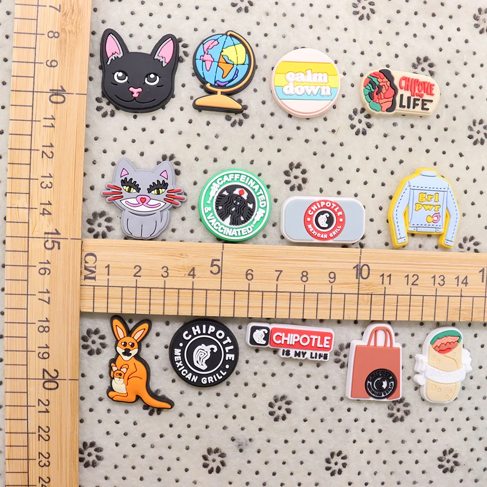 Сумка-тоут из поливинилхлоридной кожи привитая глобусом Сумка-браслет пальто