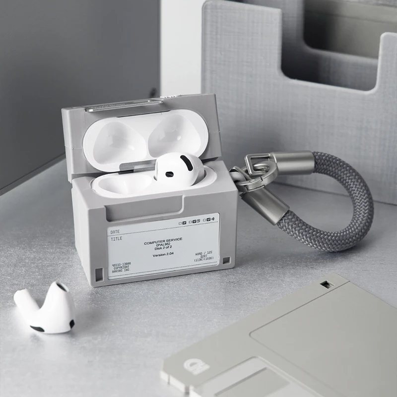 Фото Силиконовый чехол в стиле флоппи-диска для AirPods 1/2/3/4/Pro, противоударный, с брелоком, уникальный подарок в стиле ретро-техники №4