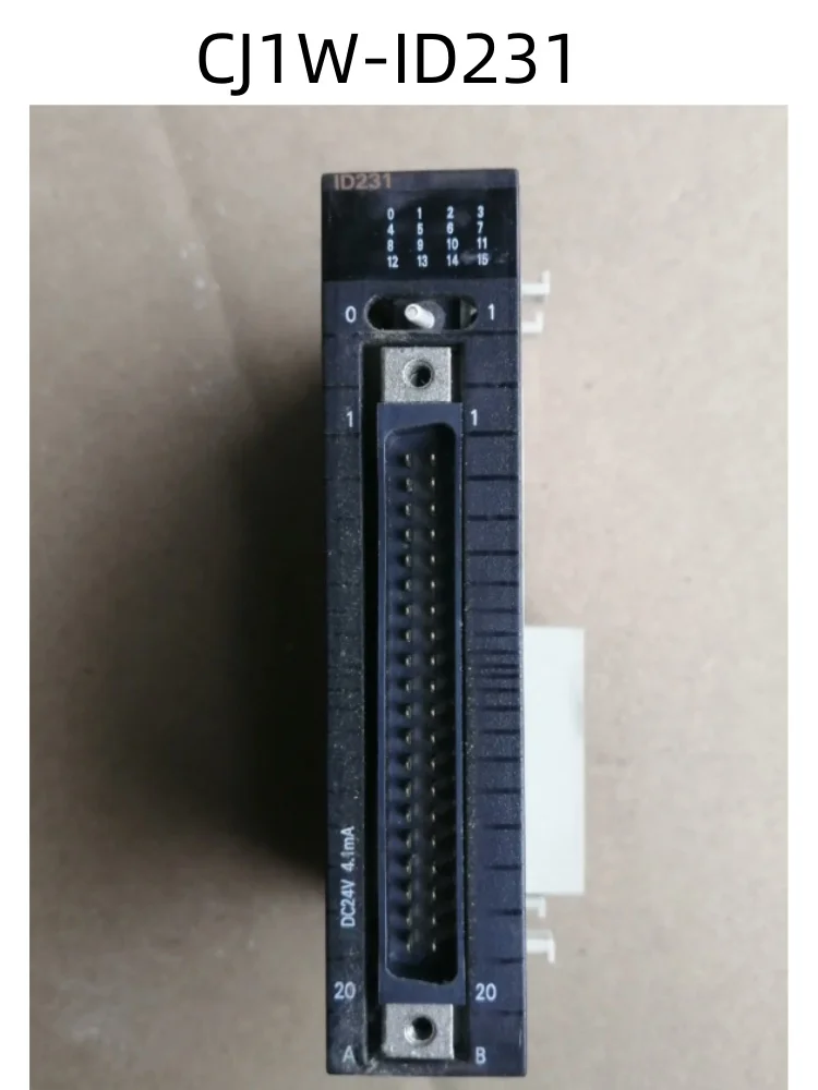 CJ1W-ID231 оригинальный б/у 9-слойный новый тест-100% ОК