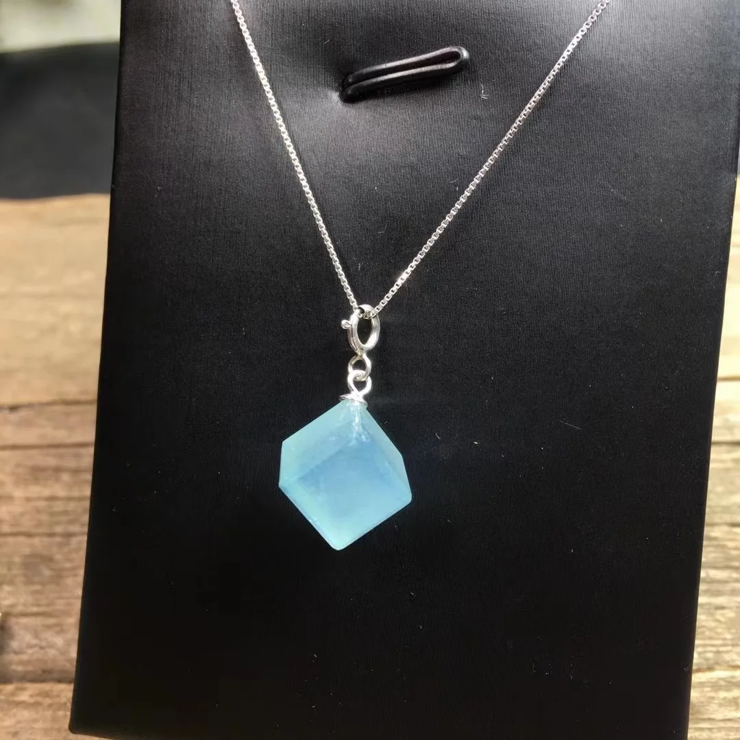 

Женский кулон из серебра 925 пробы, с натуральным аквамарином