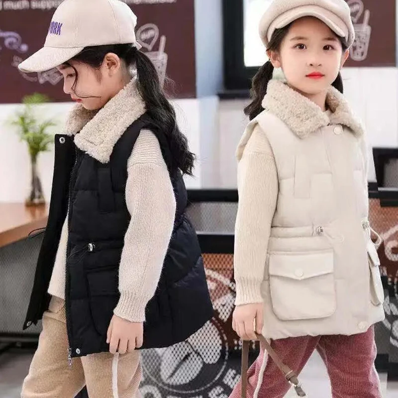 

Детский пуховик без рукавов, с меховым воротником