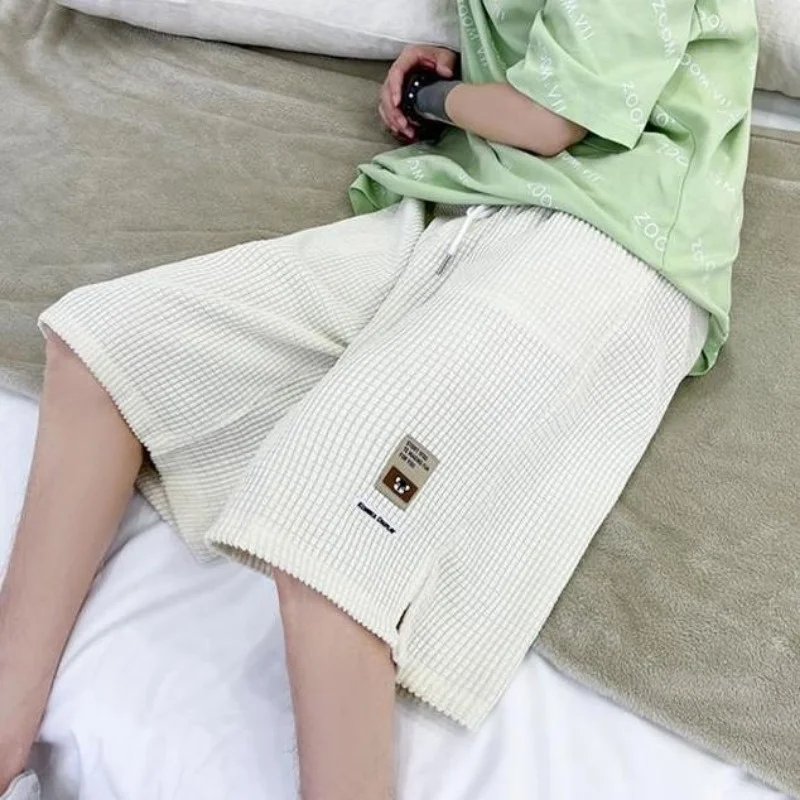 Рисунок 6 - Шорты мужские с разрезом