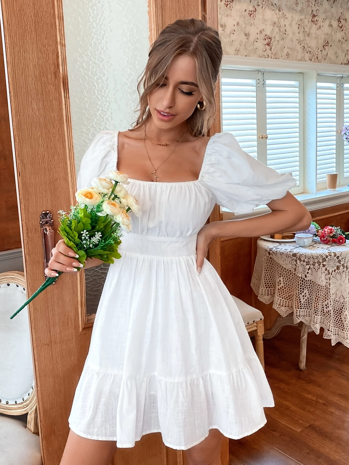

White Summer Dress Backless Lace Up Ruffles Ruched Solid Tie Back Flounce Hem Dress Puff Sleeve Elegant Dress
