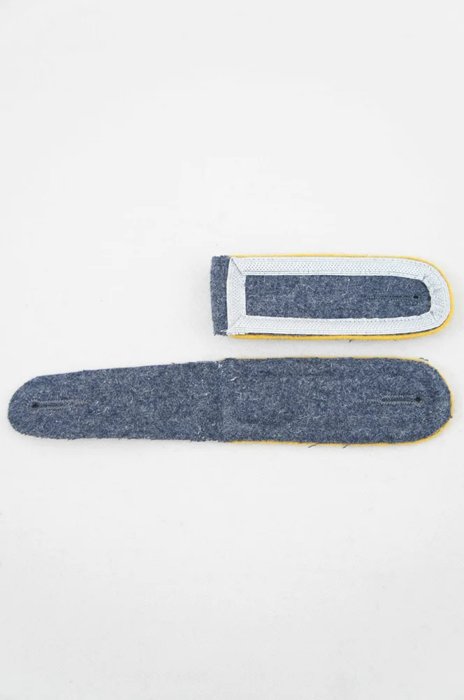 

GISL-009 WWII German Luftwaffe flight Unterfeldwebel Staff Sgt shoulder boards