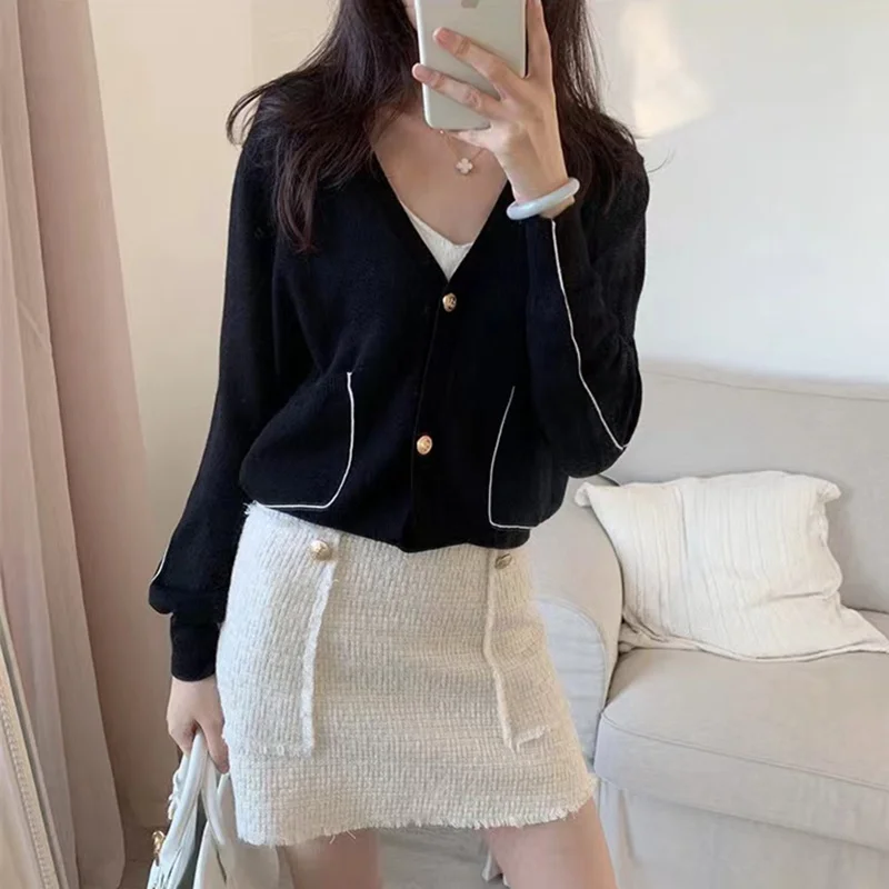 

2022 New knitted wool Cardigan Female Short Section Foundation sweater Autumn Winter V Neck Loose Show Thin Cashmere Coat