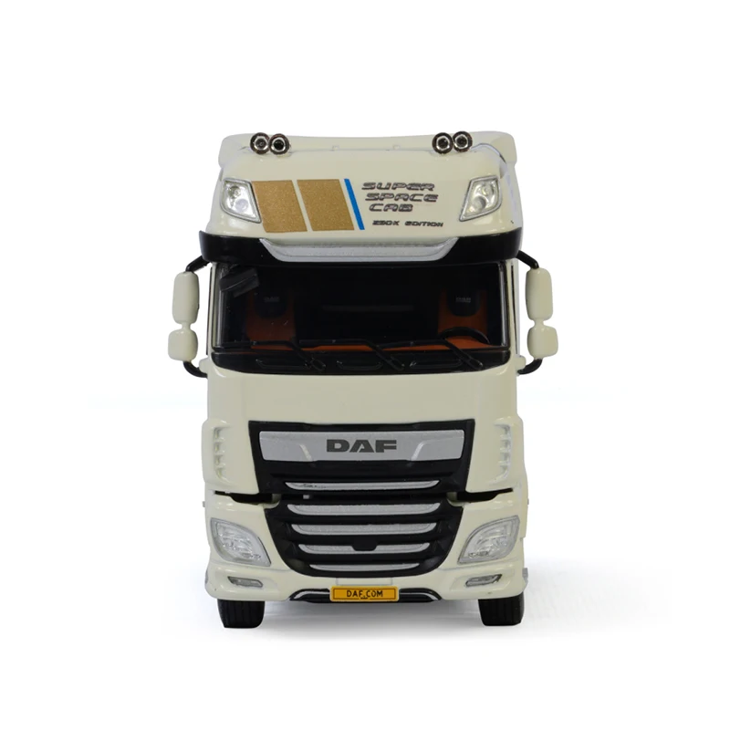 Daf space cab. Daf xf 105 super space cab limited edition.